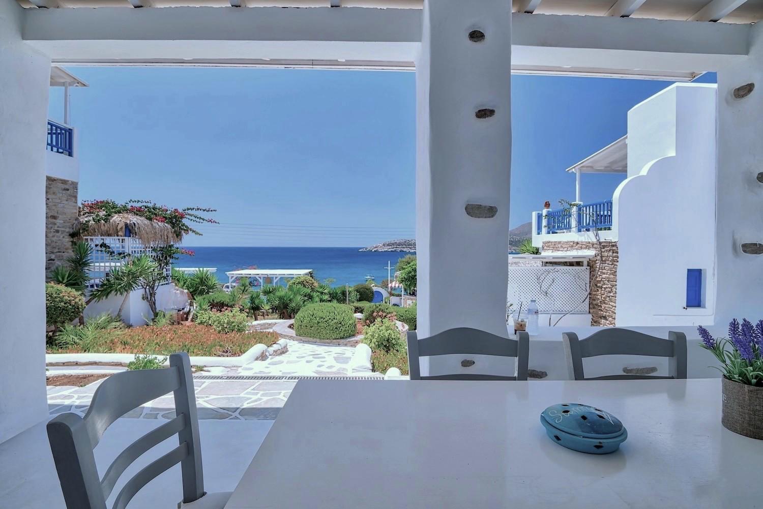 Blue Dolphin Antiparos Villas And Suites Agios Georgios  Exterior foto
